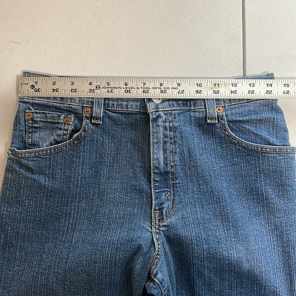 Levi’s Ladies 550 Relaxed Tapered Jeans, Size 10 M - Picture 7 of 10